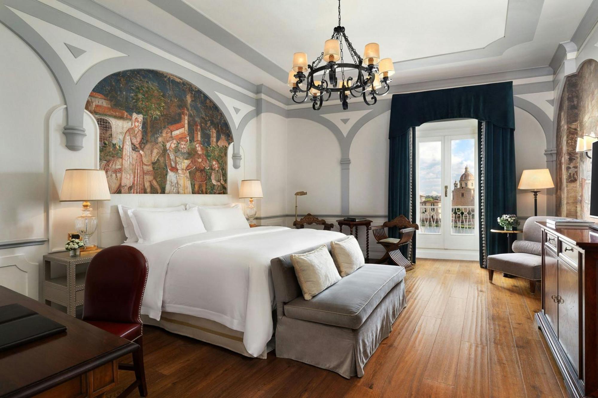 The St. Regis Florenz